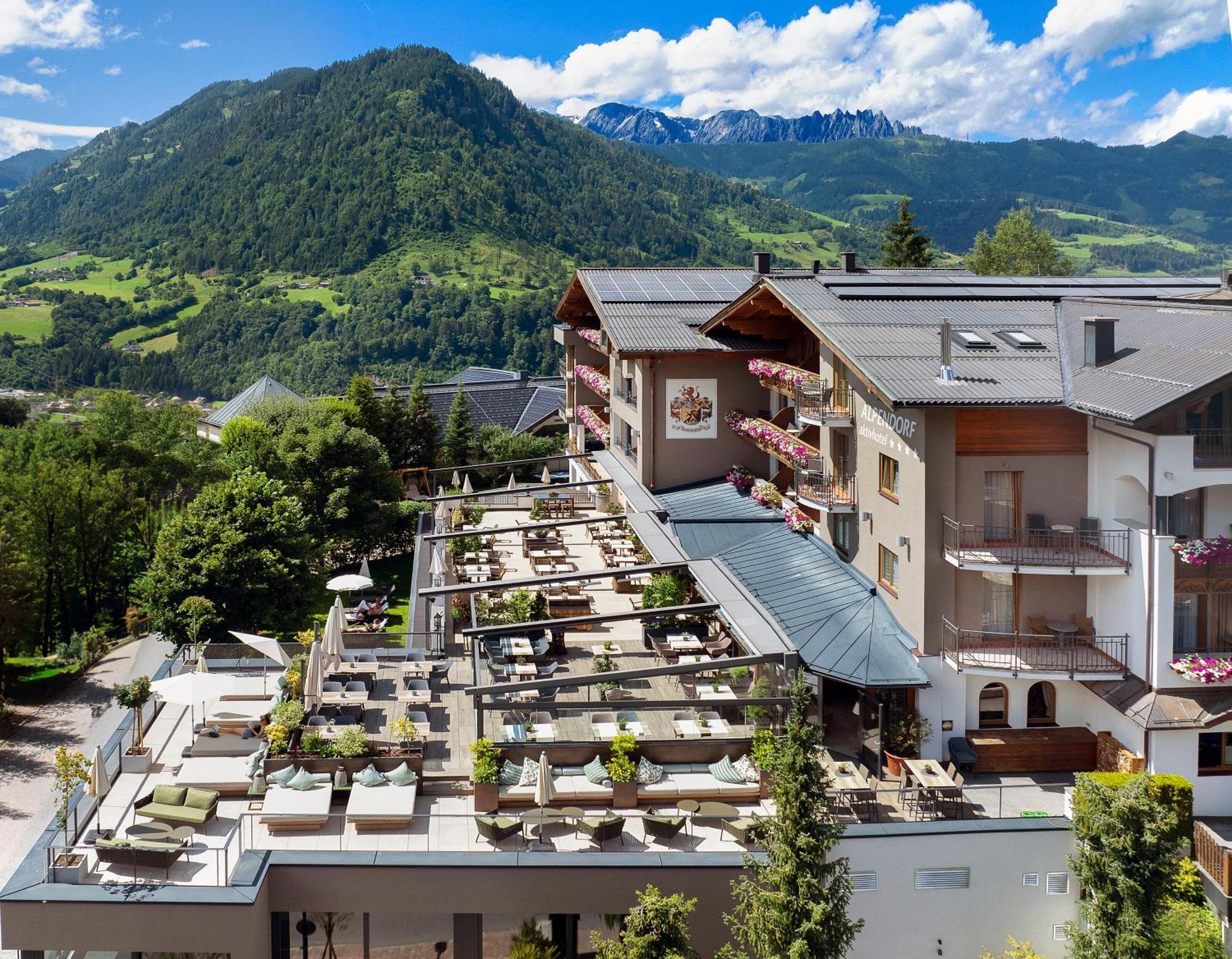 Aktivhotel Alpendorf Sankt Johann im Pongau Eksteriør bilde