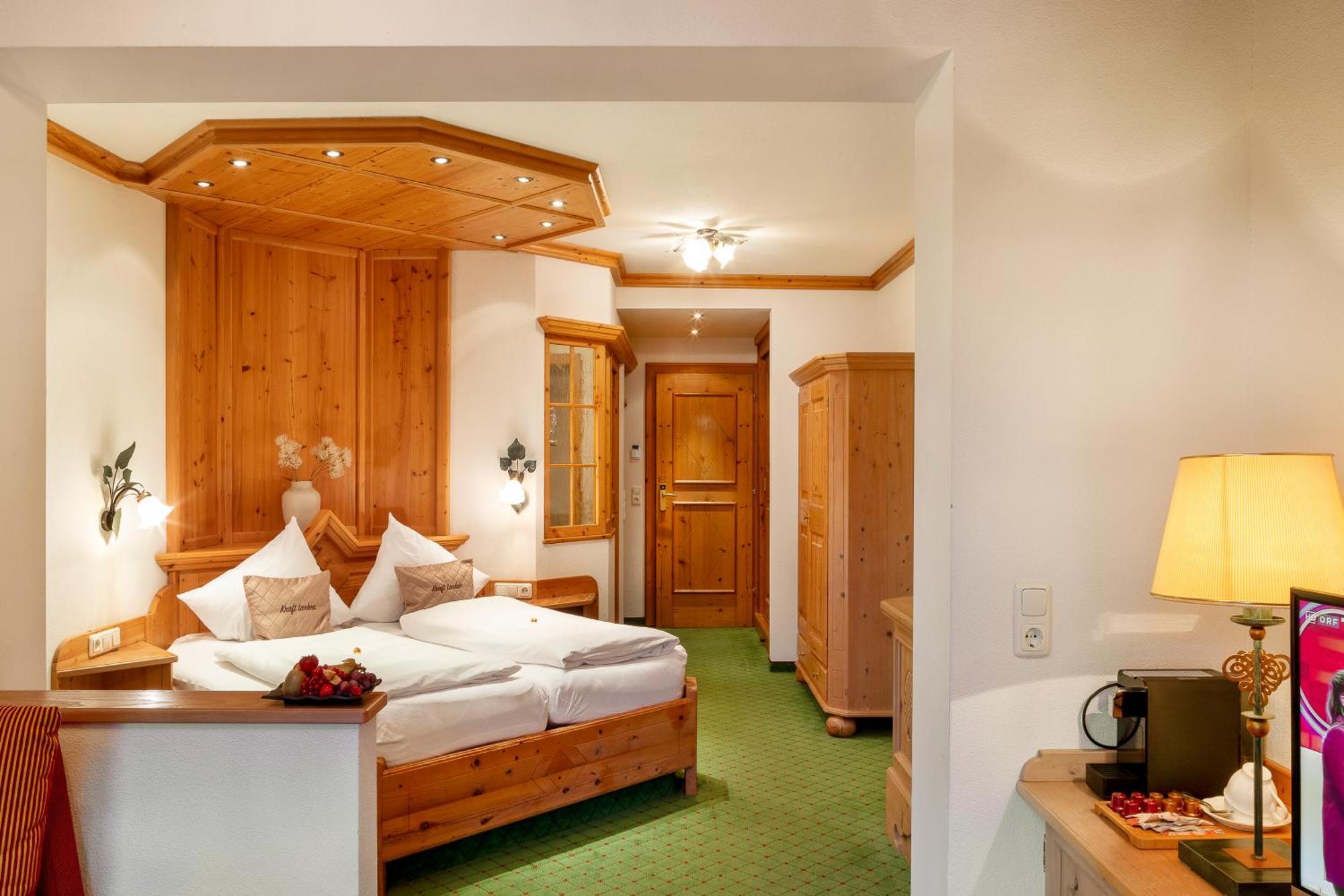 Aktivhotel Alpendorf Sankt Johann im Pongau Eksteriør bilde