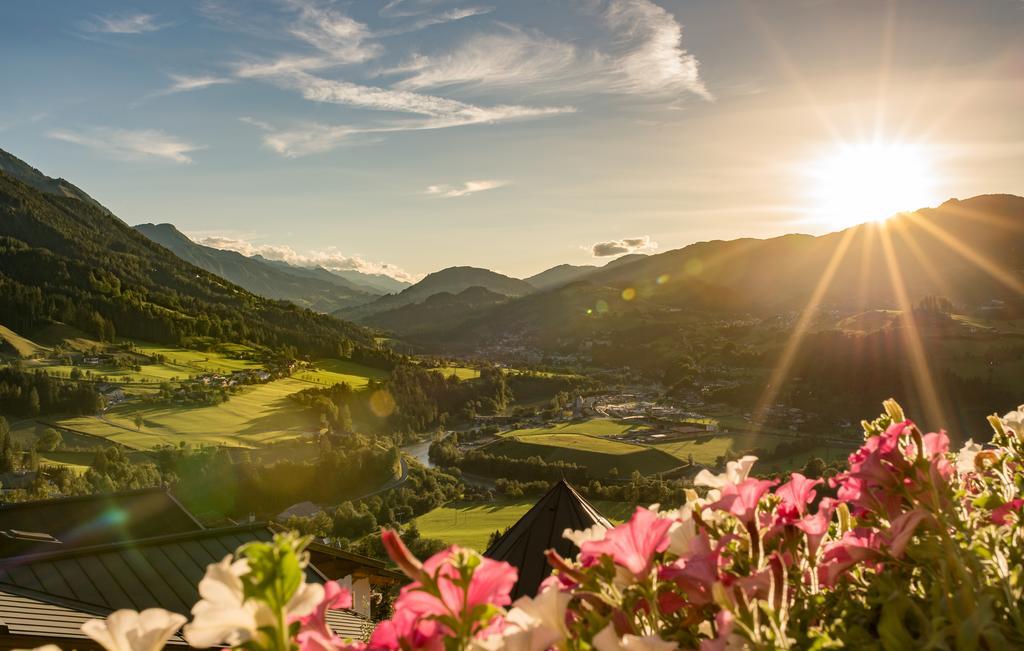 Aktivhotel Alpendorf Sankt Johann im Pongau Eksteriør bilde